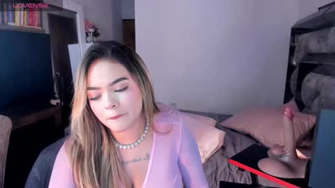 Snapshot of camijhonss chatting on November 2025 12:57:02 AM camijhonss online show from November 2025 12:57:02 AM