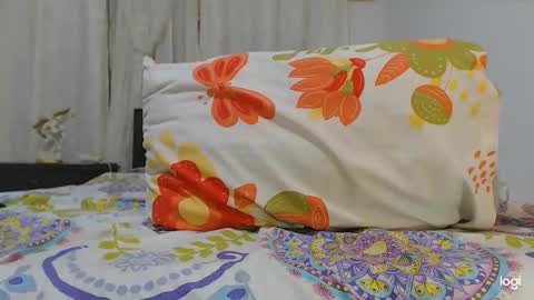 Instagram camila blande1 online show from October 2025 07:59:01 PM