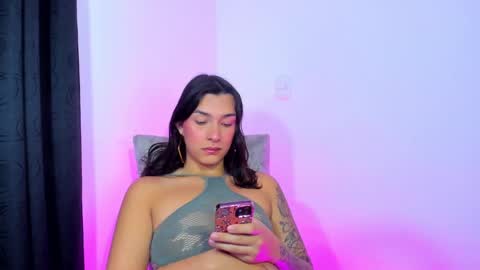  s online show from December 2024 01:36:01 AM