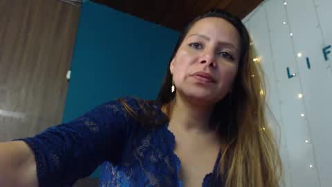 Snapshot of camila_delarosa chatting on December 2024 04:16:01 PM camila online show from December 2024 04:16:01 PM