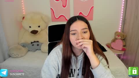  C A M I  online show from December 2024 10:47:01 PM