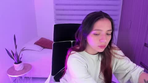  C A M I  online show from November 2025 12:44:02 AM