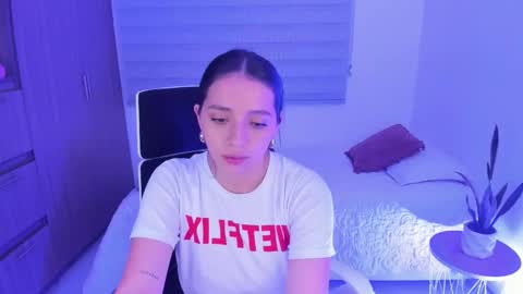  C A M I  online show from November 2025 01:52:02 AM