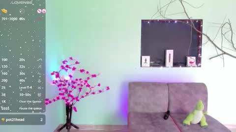 Snapshot of camila_harperr chatting on November 2025 04:38:02 PM C A M I L A online show from November 2025 04:38:02 PM