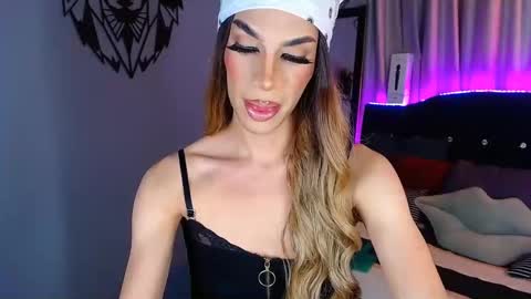 Camila online show from December 2024 03:30:01 AM