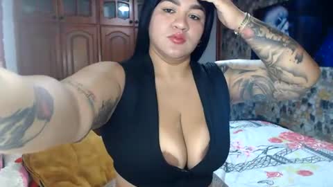 Snapshot of camila_rosess chatting on June 2026 02:32:02 PM valentinaEpic way Ive been fucked 1515 online show from June 2026 02:32:02 PM