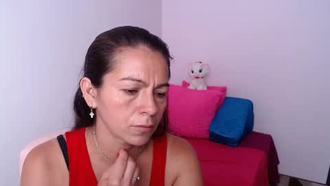 Camila Vargas online show from April 2026 06:53:01 PM