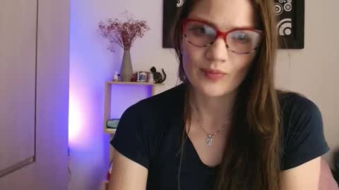 Camila ventura online show from November 2025 11:29:01 PM