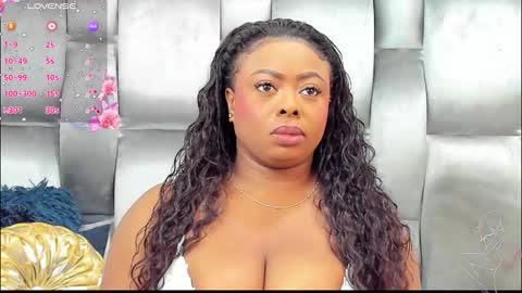 camila benitez online show from December 2025 08:34:01 AM