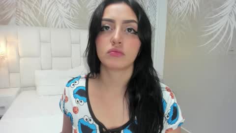 Camila  online show from February 2026 02:28:02 AM