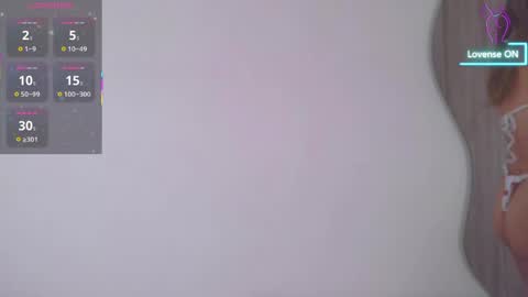 Snapshot of camilamonroee chatting on May 2026 02:33:02 PM Camila Monroee online show from May 2026 02:33:02 PM
