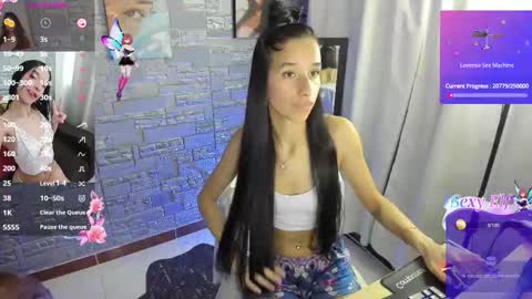 CamilaVill online show from March 2026 06:18:01 AM