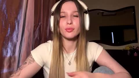 Miki online show from March 2026 07:34:01 AM