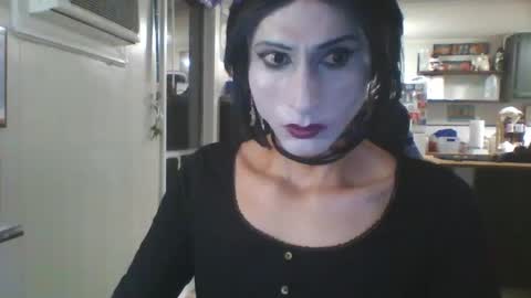 Ladyboy Ladine or Cambi online show from October 2025 02:33:01 AM
