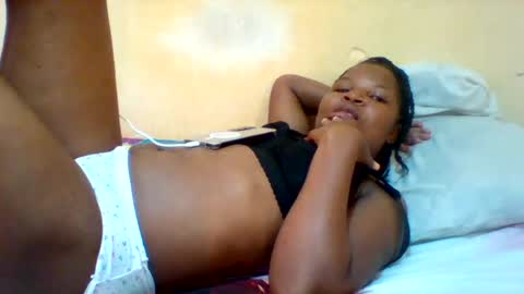 Snapshot of camillah_sweet chatting on June 2026 02:08:01 PM camillah_sweet online show from June 2026 02:08:01 PM