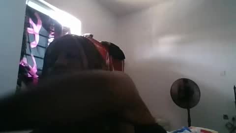Snapshot of camillasoofine chatting on June 2026 12:18:01 PM camillasoofine online show from June 2026 12:18:01 PM