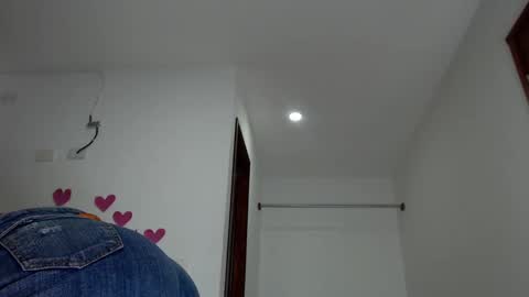 Camille online show from December 2024 01:18:01 AM