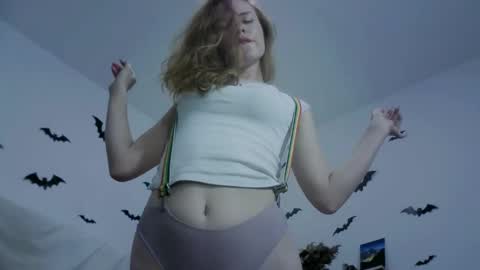 Camille online show from October 2025 01:39:01 AM
