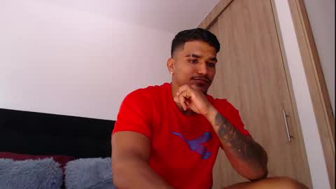 camilo_contre21 online show from September 2025 07:19:02 PM