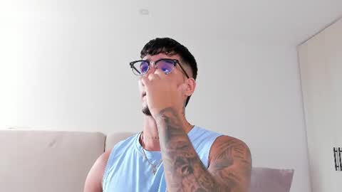   INDEPENDENT MODEL online show from August 2026 02:09:01 PM