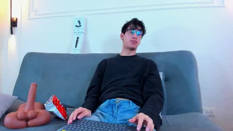 Snapshot of camilo_stark chatting on December 2025 03:12:02 AM Camilo online show from December 2025 03:12:02 AM