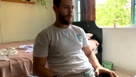 Snapshot of camiloex chatting on February 2025 09:38:02 PM Camilo online show from February 2025 09:38:02 PM