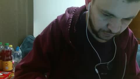 Snapshot of camiloking17 chatting on February 2025 10:11:02 AM camilo online show from February 2025 10:11:02 AM