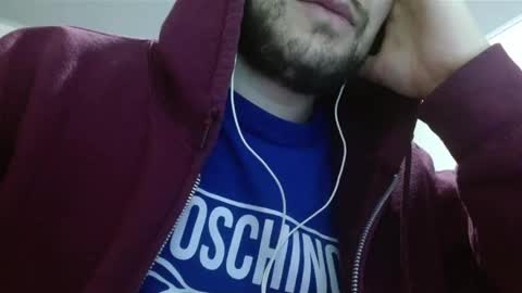 Snapshot of camiloking17 chatting on March 2025 04:28:01 AM camilo online show from March 2025 04:28:01 AM