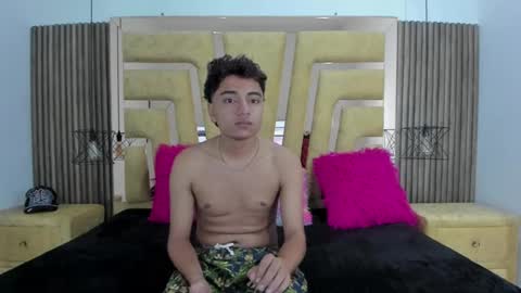 CamilowhiteS online show from February 2025 11:26:02 PM