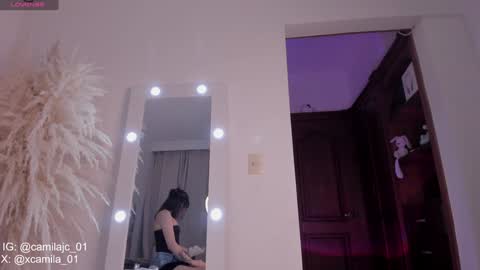 Laura Camila online show from January 2025 03:18:01 AM