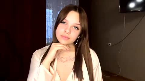 Vicky online show from October 2025 02:35:02 PM