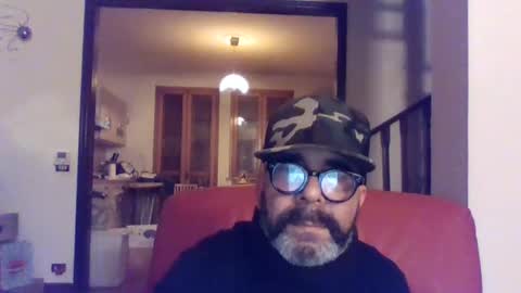Cristian online show from February 2025 11:01:01 PM