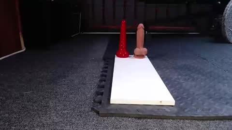 camotegrueso13 online show from December 2025 06:25:01 PM