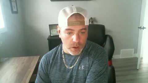 CanadianBacon6969 online show from May 2026 06:03:01 PM