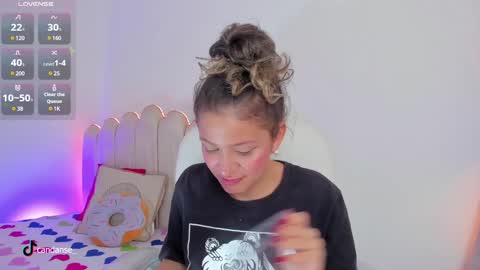 Candase online show from January 2025 08:39:02 PM