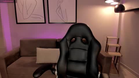  Candanse R  online show from September 2025 04:50:01 PM