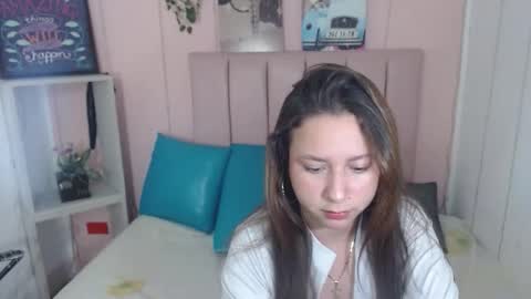 candela_dubout online show from October 2025 11:20:02 AM