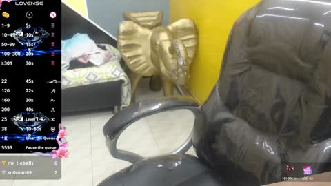 Candy  online show from January 2025 03:45:01 PM