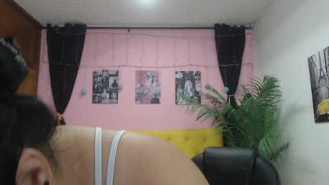 Candy  online show from January 2025 01:17:02 PM