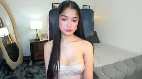 candiceferragamo online show from October 2025 05:14:01 PM