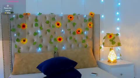 Candie  online show from March 2025 05:43:02 PM