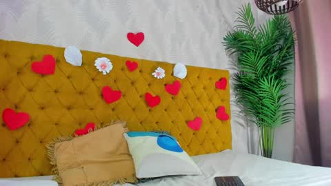 candise online show from September 2025 04:37:02 AM