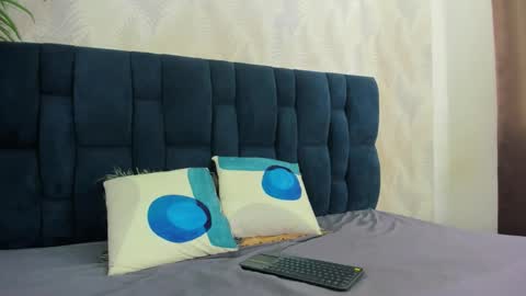 candise online show from October 2025 02:16:01 PM