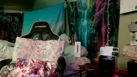 Candi online show from April 2026 10:32:02 AM