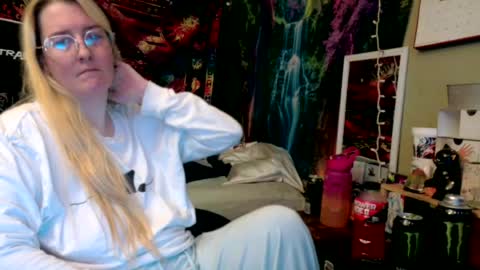 Candi online show from July 2026 08:48:01 PM