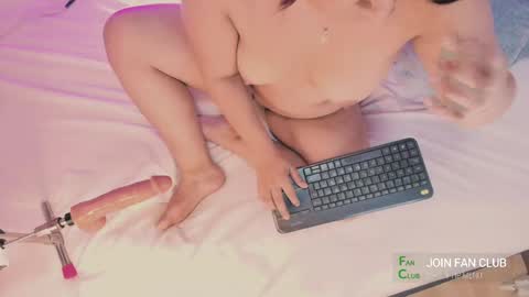 candle_lz online show from March 2025 03:50:01 AM