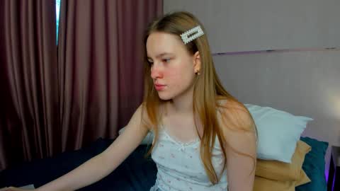 Snapshot of candy_cansew chatting on September 2025 01:28:01 AM Candy online show from September 2025 01:28:01 AM