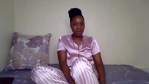 Snapshot of candy_curves chatting on April 2026 12:46:02 PM candy online show from April 2026 12:46:02 PM