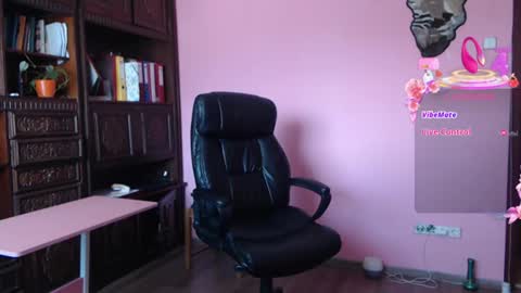 candy_hellenx online show from June 2026 07:43:01 AM