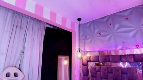 Ania online show from April 2026 11:08:01 AM